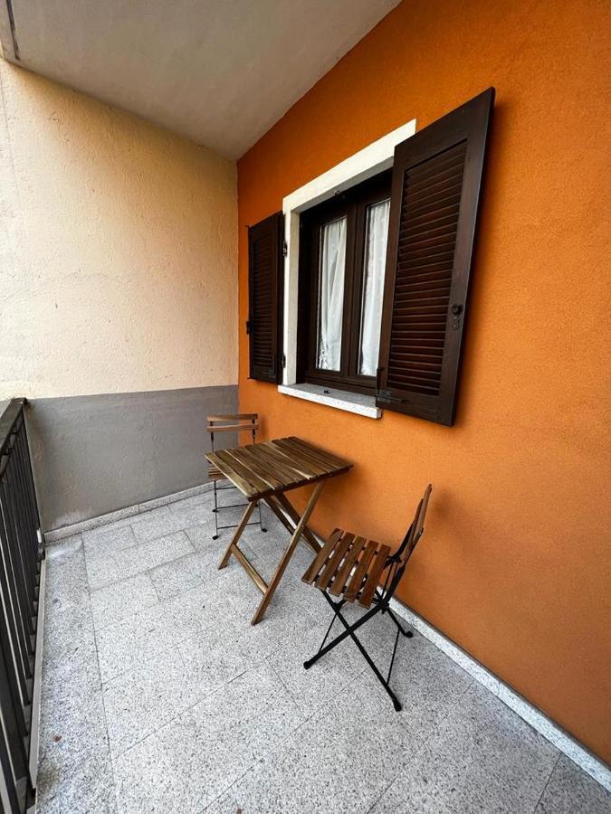 Residenza A Schiera Vista Lago Feriolo Luaran gambar